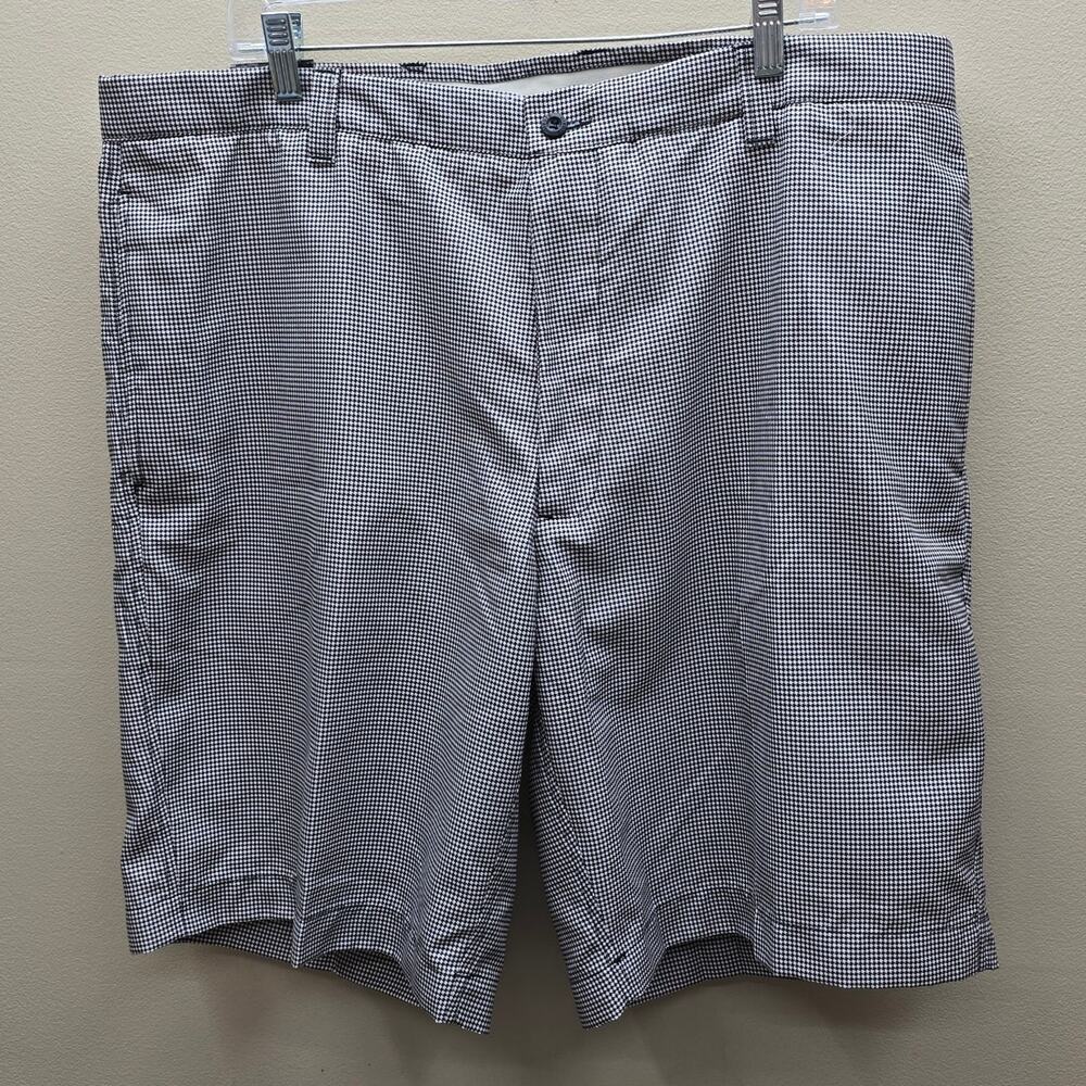 Byron Nelson NWT Houndstooth Flat Front Chino Shorts Golf Black White Size 40